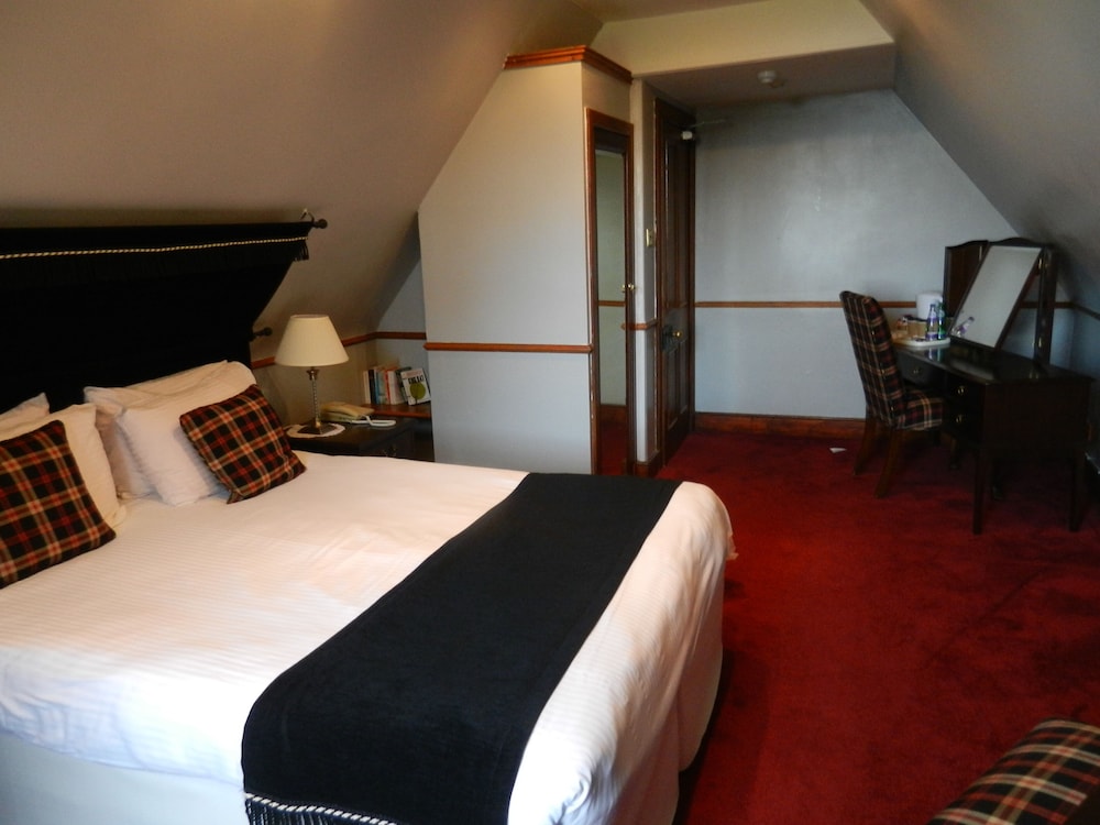 Mansfield Castle Hotel 7/50