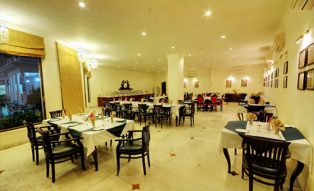 THE HADOTI PALACE BUNDI 25/39