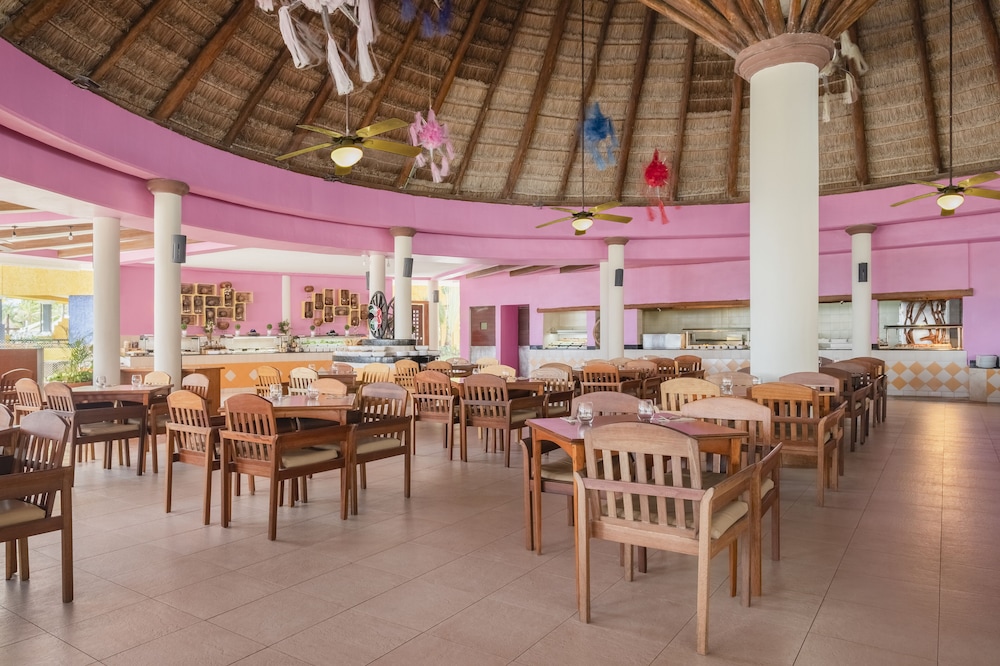Iberostar Waves Tucan 34/47