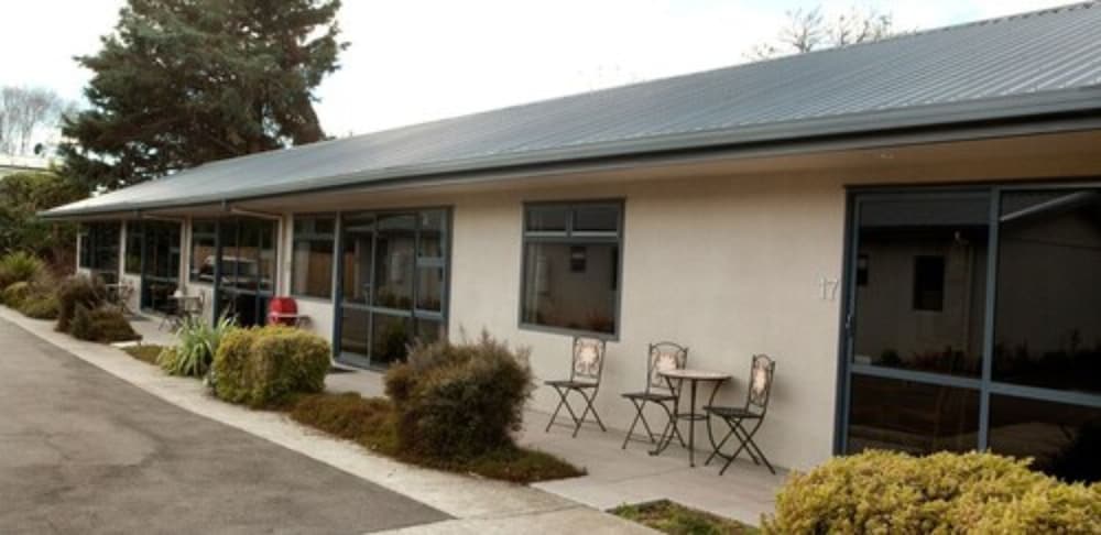 Grove Park Motor Lodge 7/74