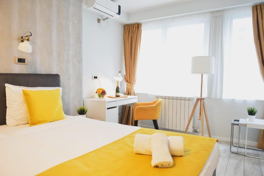 Garni House 46 30/68