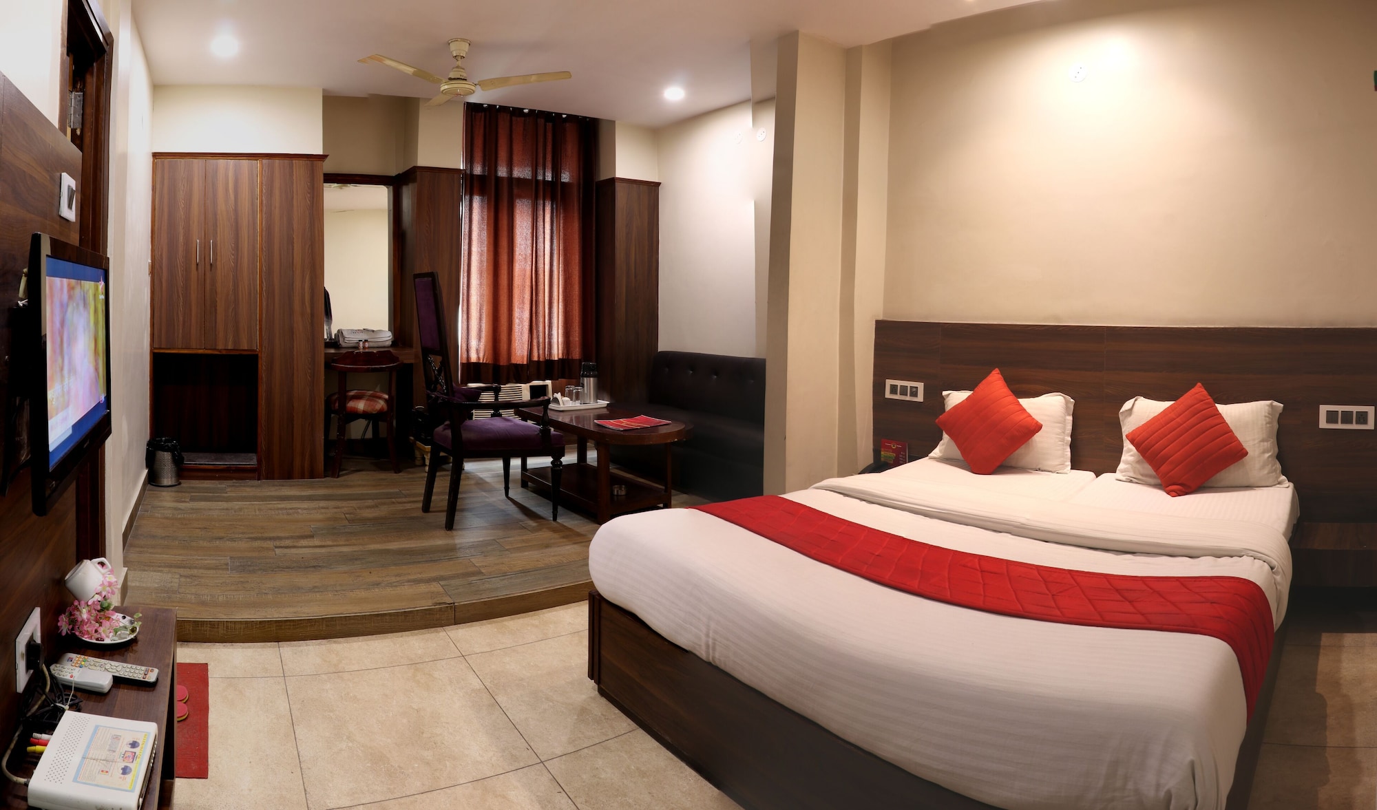 Super, Deluxe, Double Bed