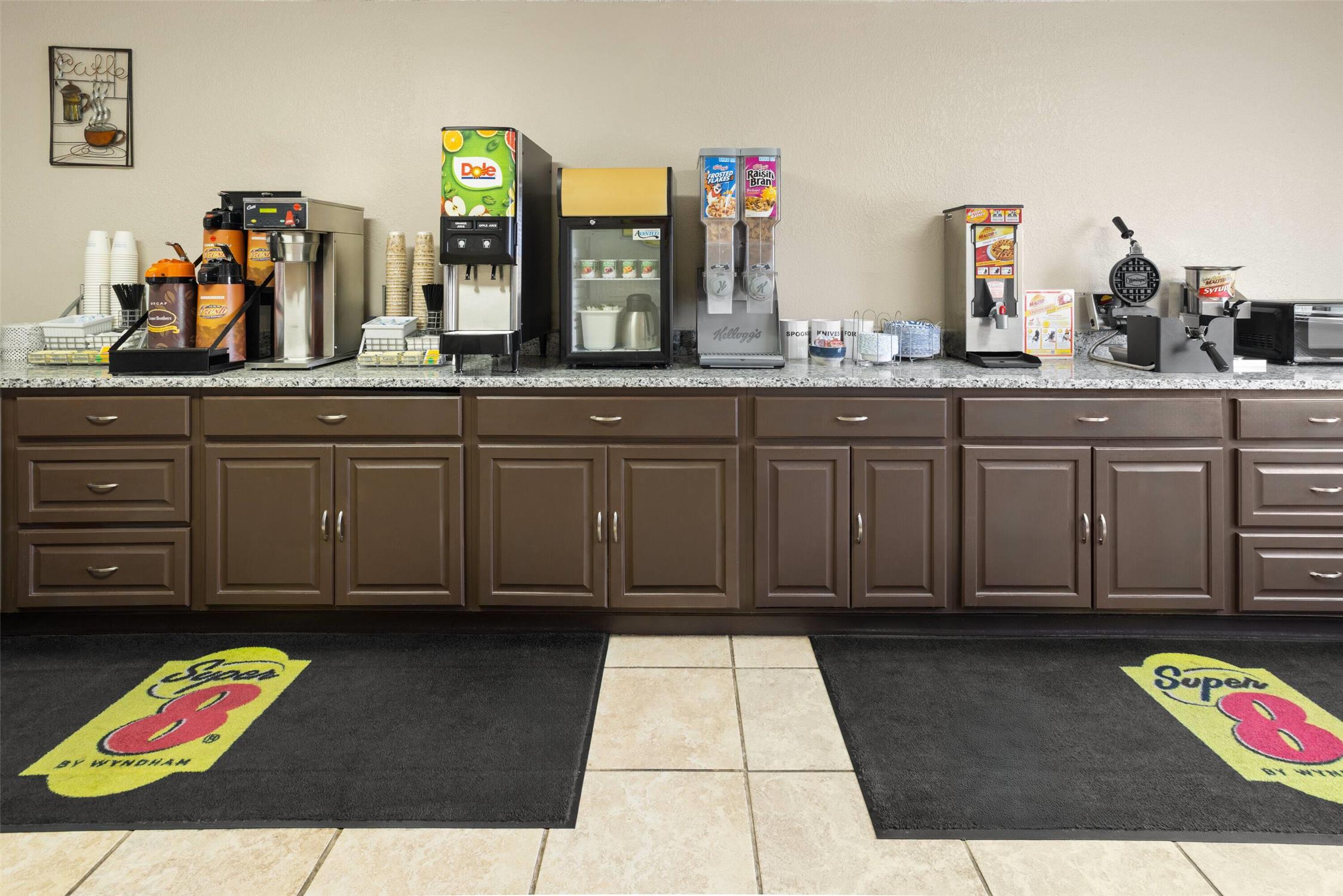 Super 8 By Wyndham Mentor/Cleveland Area 26/31