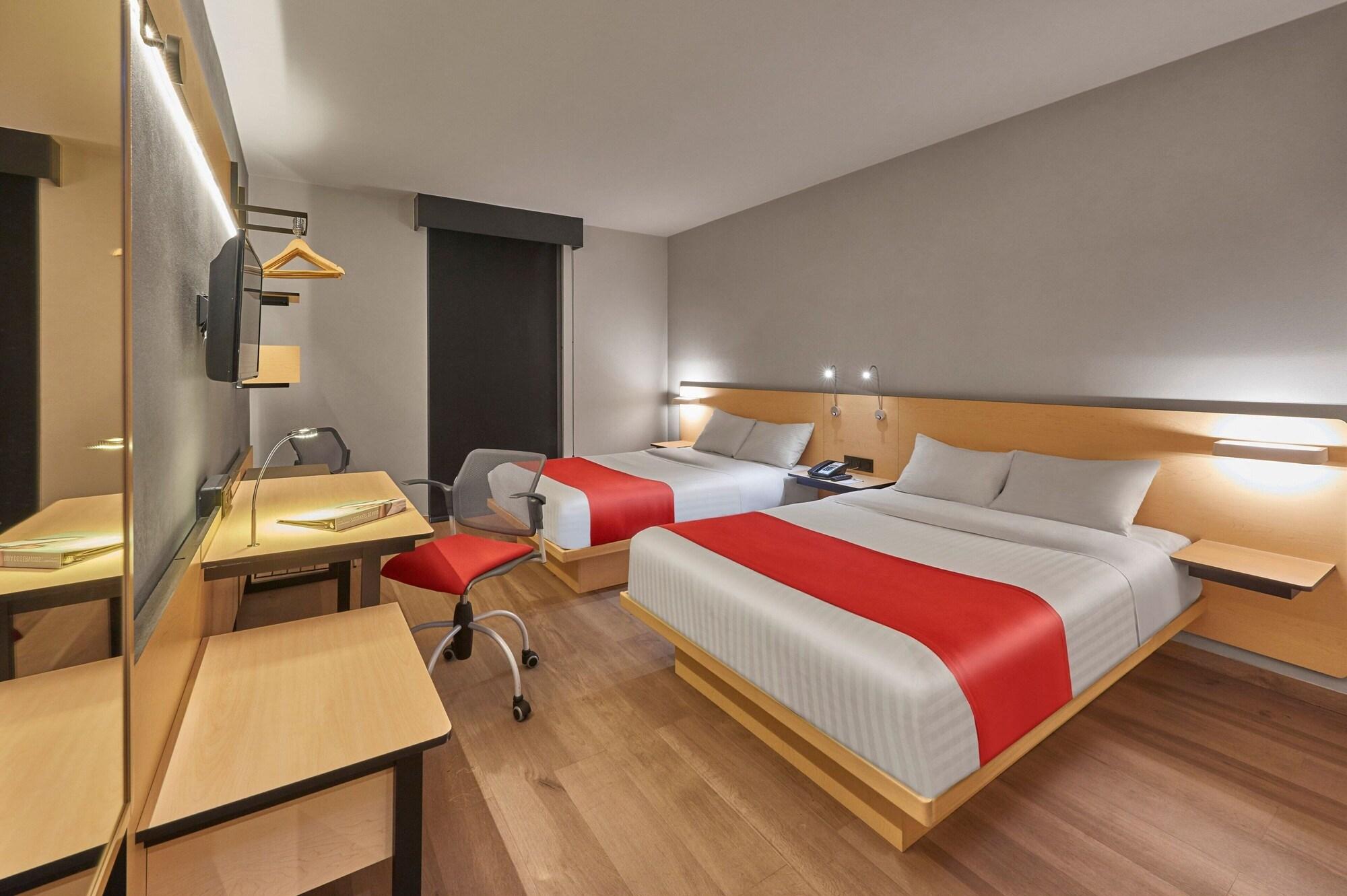 Standard, 2 Double Beds
