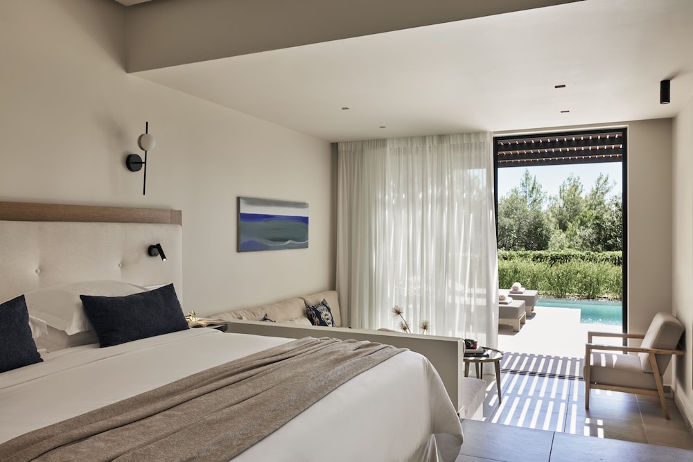 COZY, JUNIOR SUITE, FOREST VIEW, PRIVATE POOL