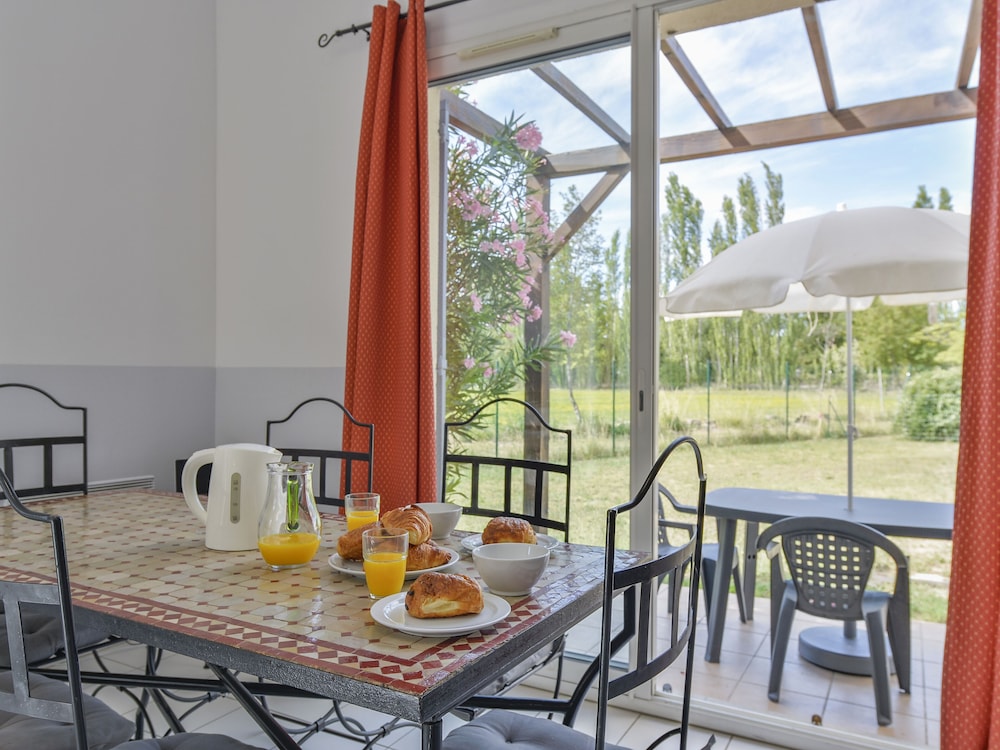 Residence Vacanceole Sun Hols Les Rives du Lac 53/68