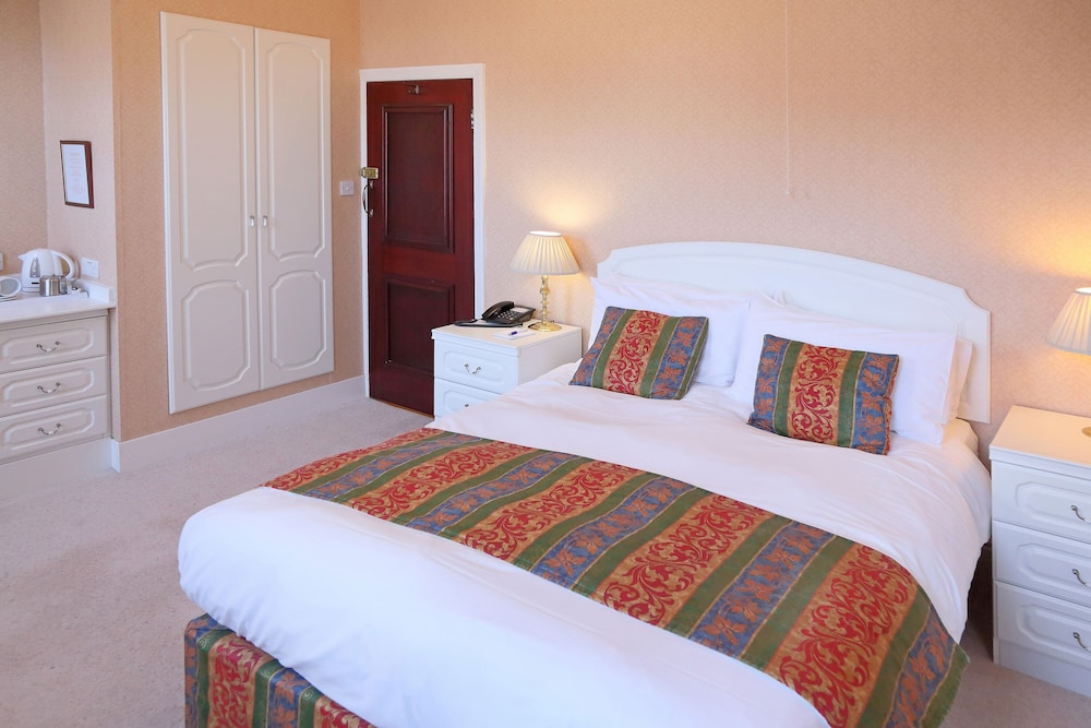 Saxonville Hotel 9/50