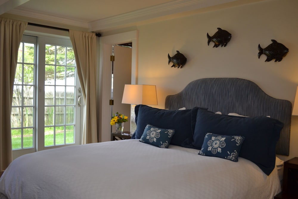Beach House Inn 11/49