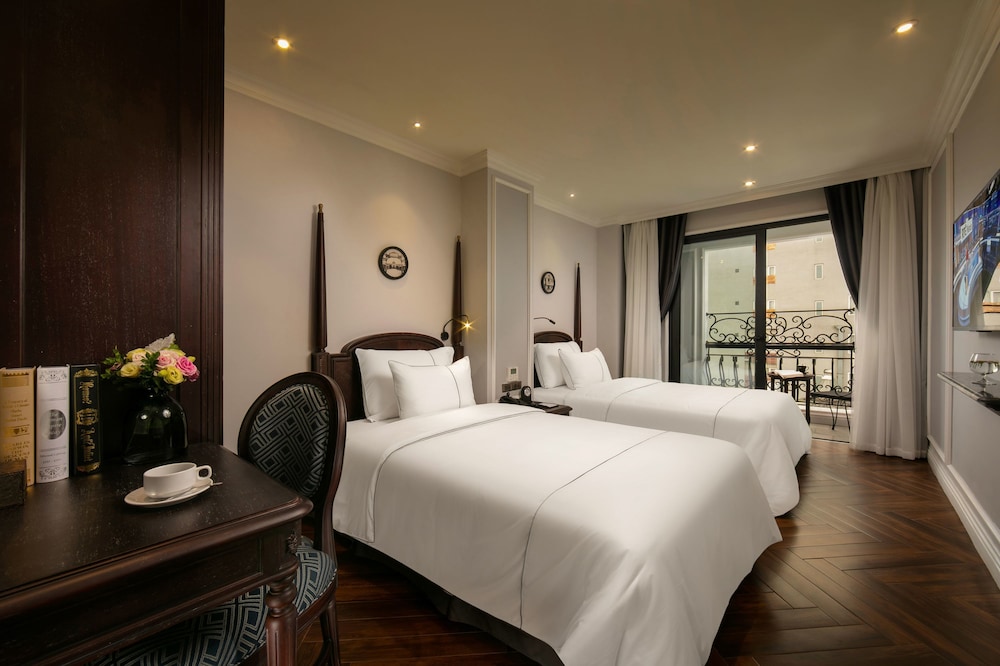 Canary Hanoi Hotel 17/43