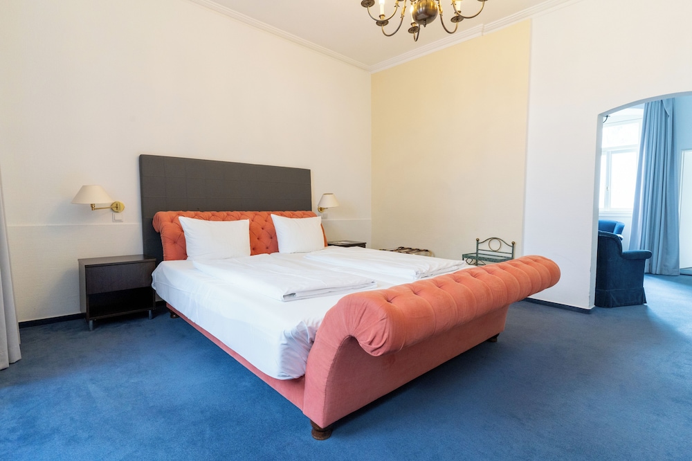 Hotel Zum Ritter St Georg 17/50