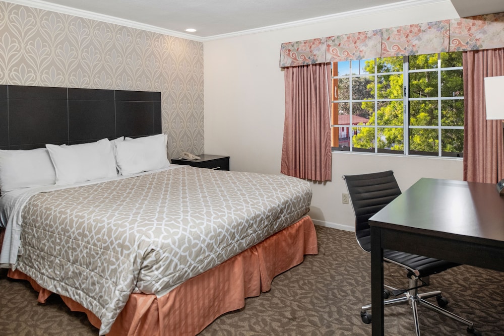 Glendale Hotel 13/38