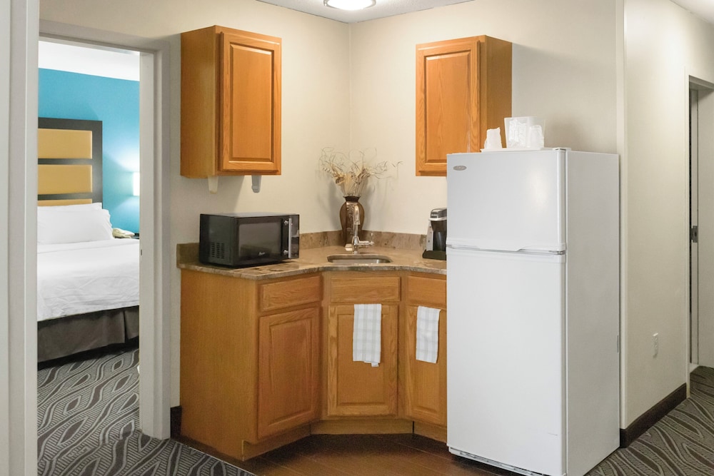 Holiday Inn Express Ludlow 7/50