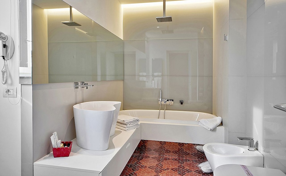 Zafran Boutique Hotel 47/50