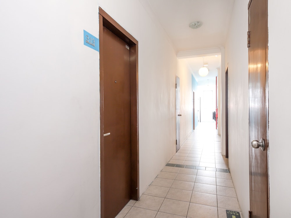 Oyo 564 Y Hotel 18/24