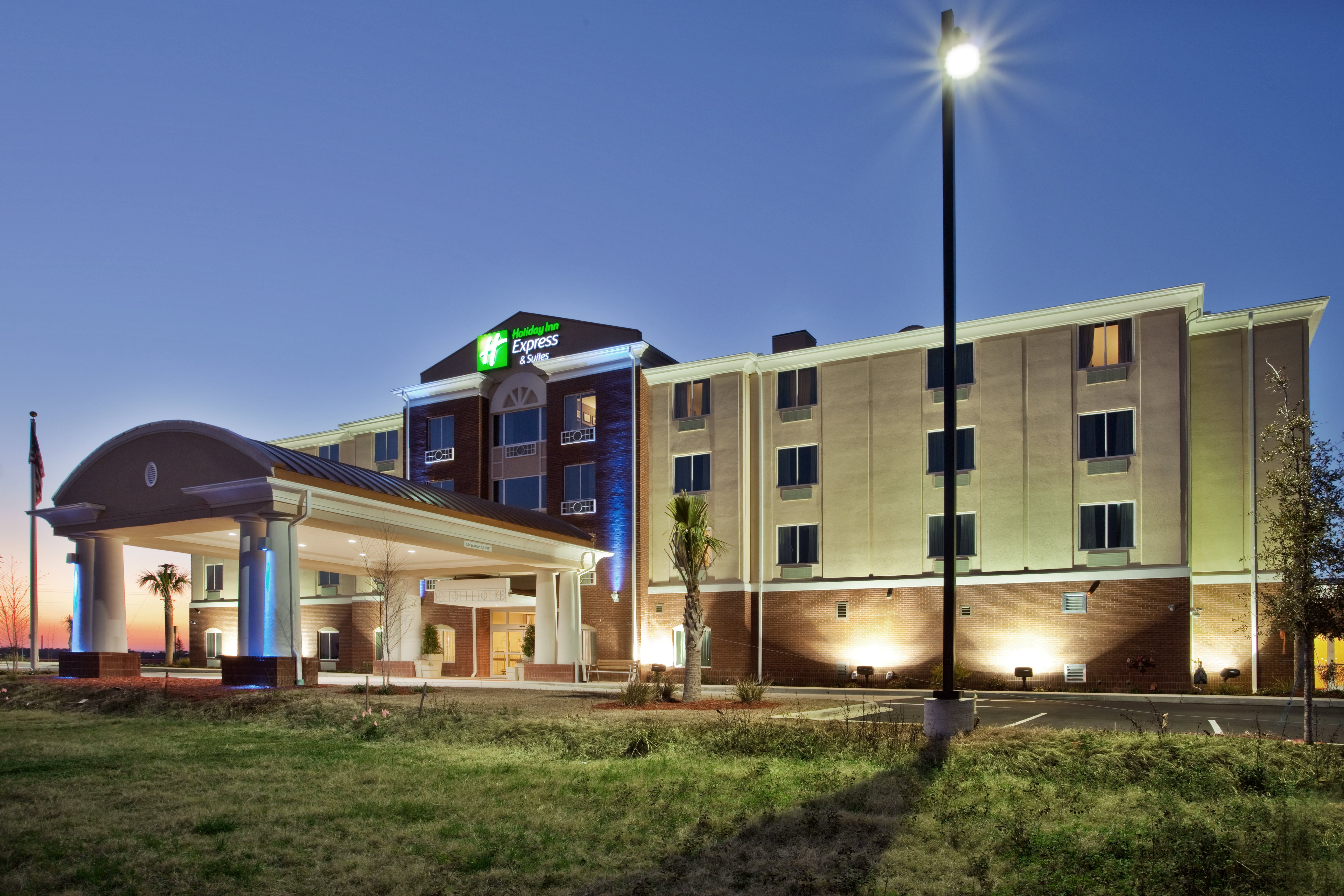 Holiday Inn Express Hotel And Suites Moultrie 5/50