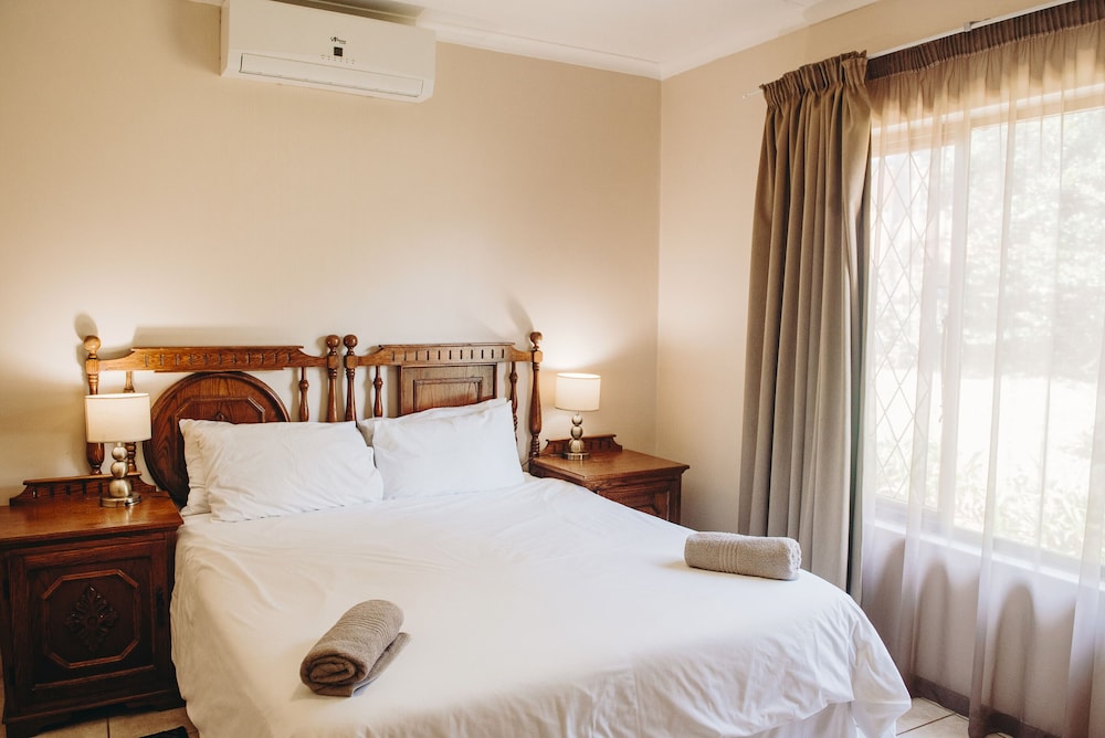 Port Edward Holiday Resort 18/50
