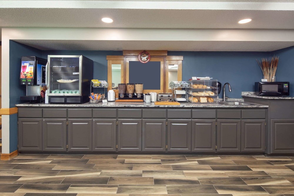 Americinn By Wyndham Northfield 4/42