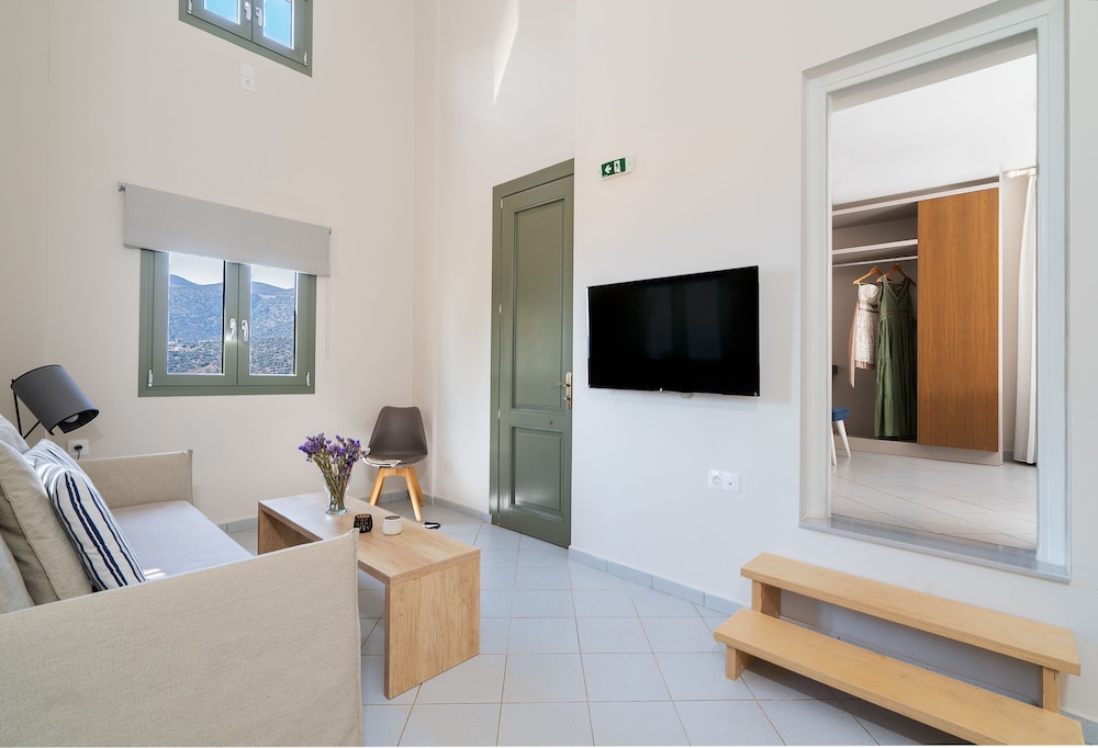 Blue View Villas 24/50