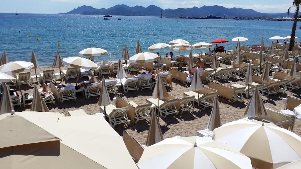 Azur Cannes Le Romanesque 47/57