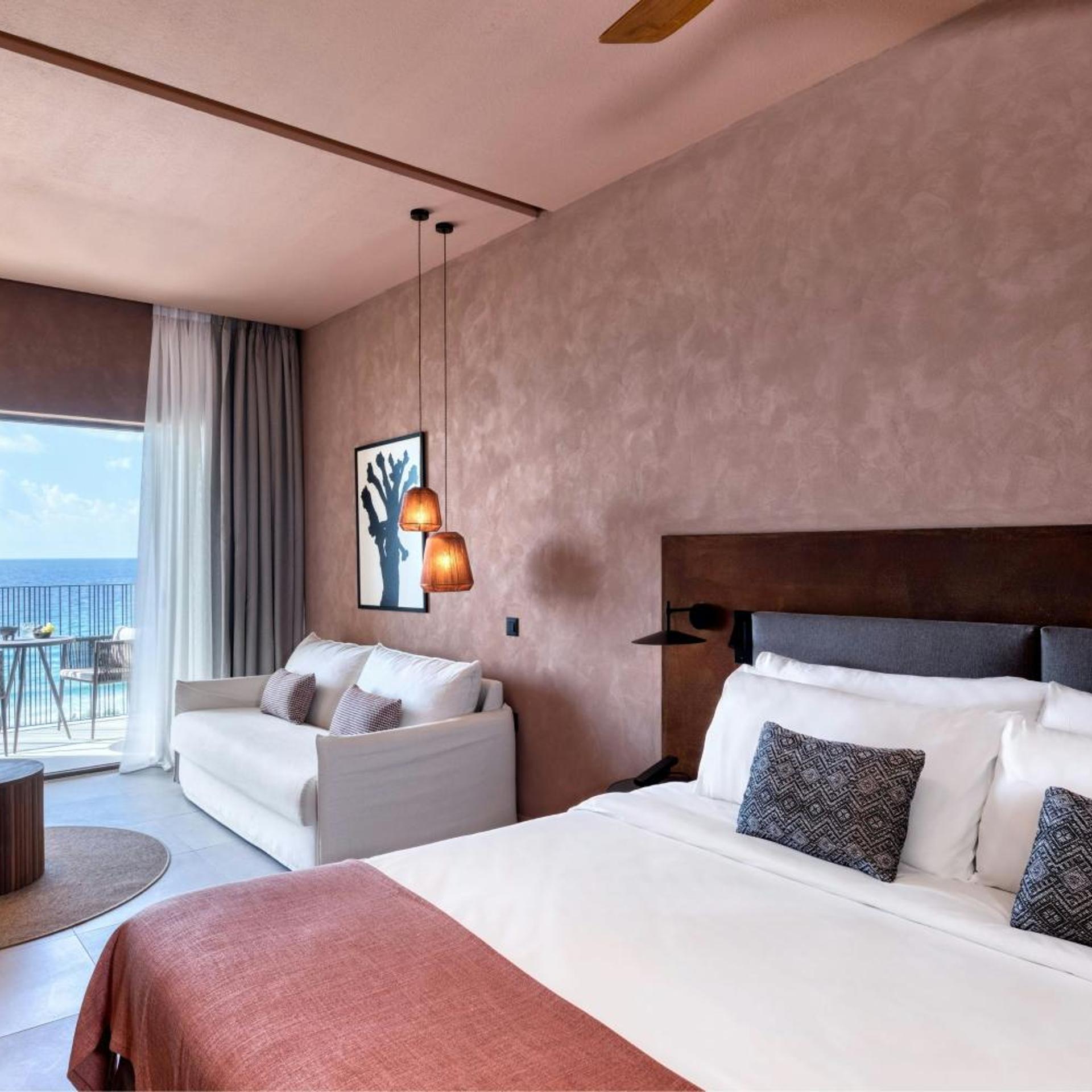 Sapphire, Suite, Sea View, Sofa