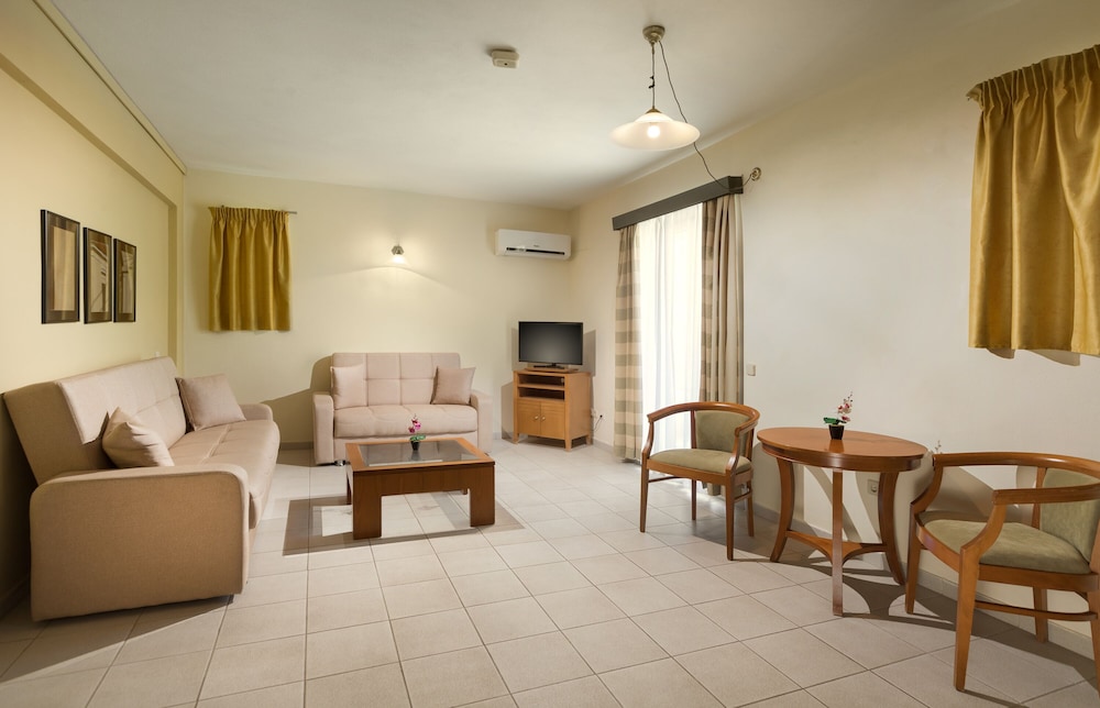 Aeolian Village Beach Resort 16/33