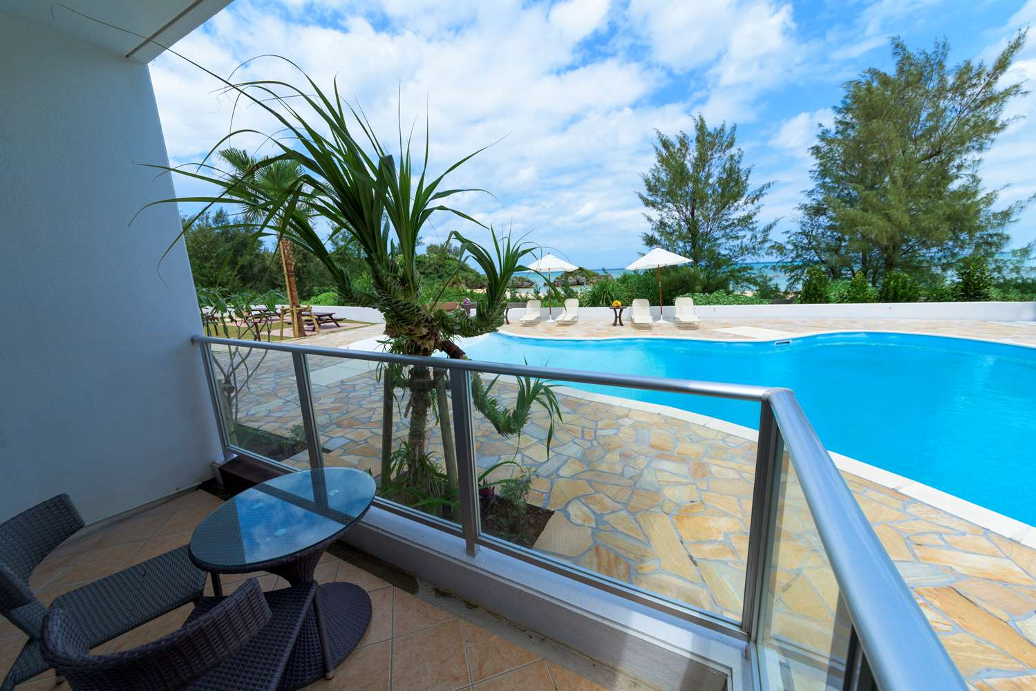 Best Western Okinawa Onna Beach 13/36