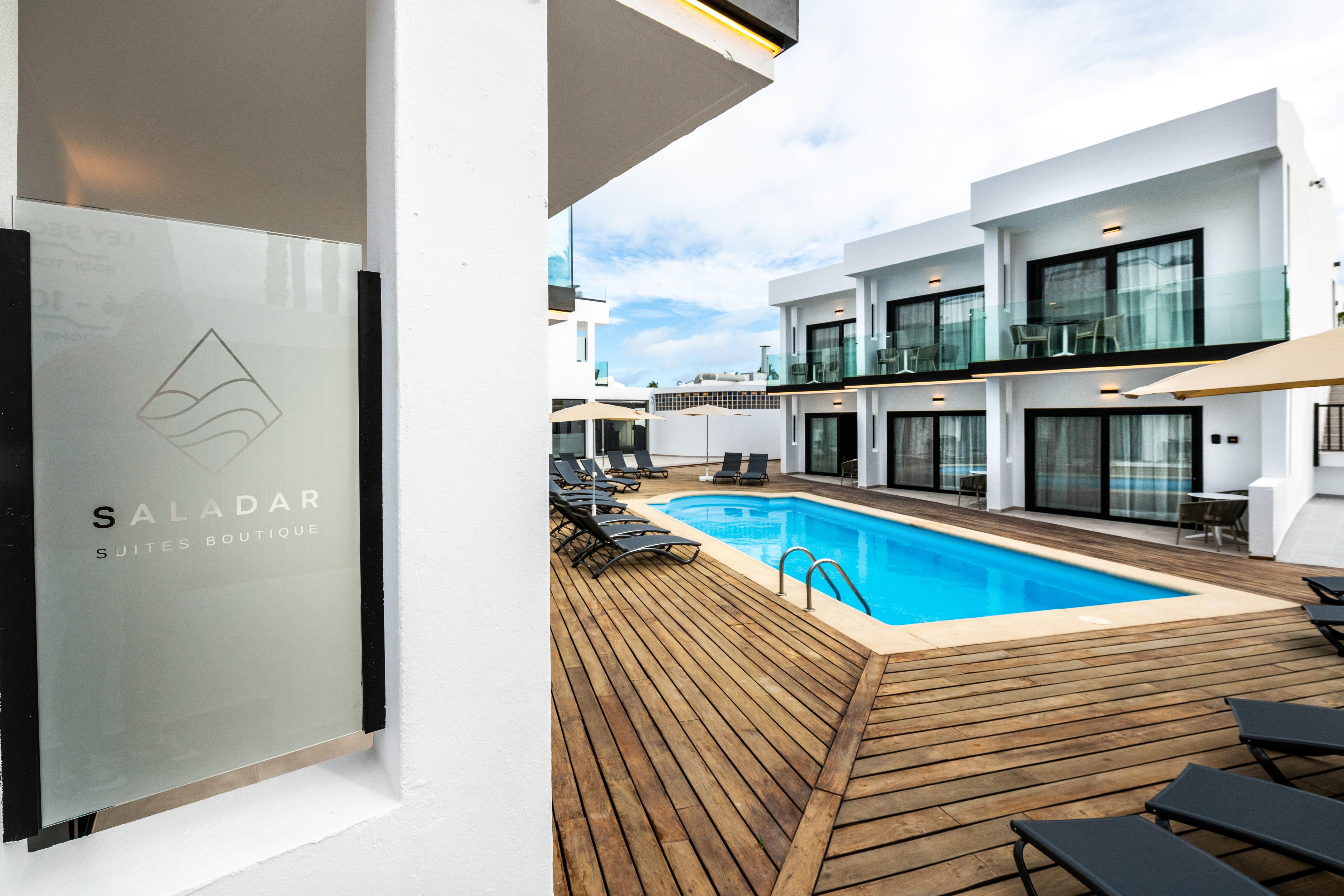 Saladar Suites Boutique 3/5
