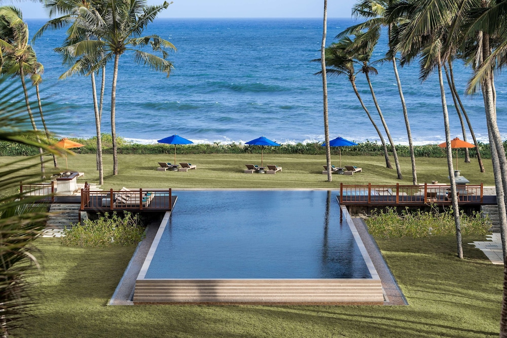 Shangri La Hambantota 22/67