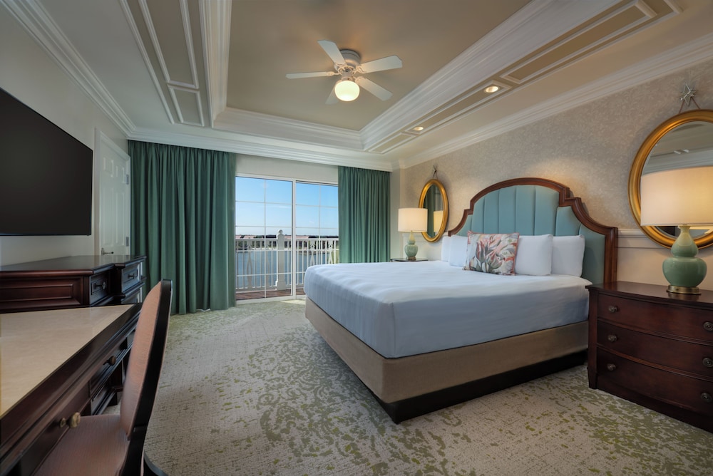 The Villas at Disneys Grand Floridian Resort and Spa 15/45