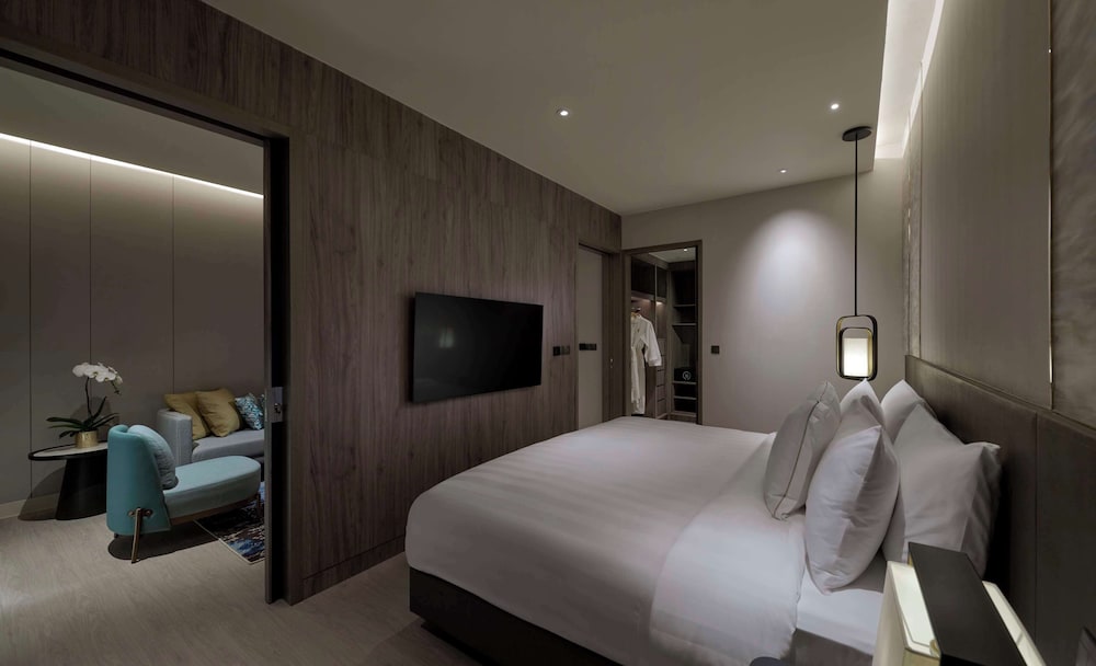 One Bedroom Deluxe Suite