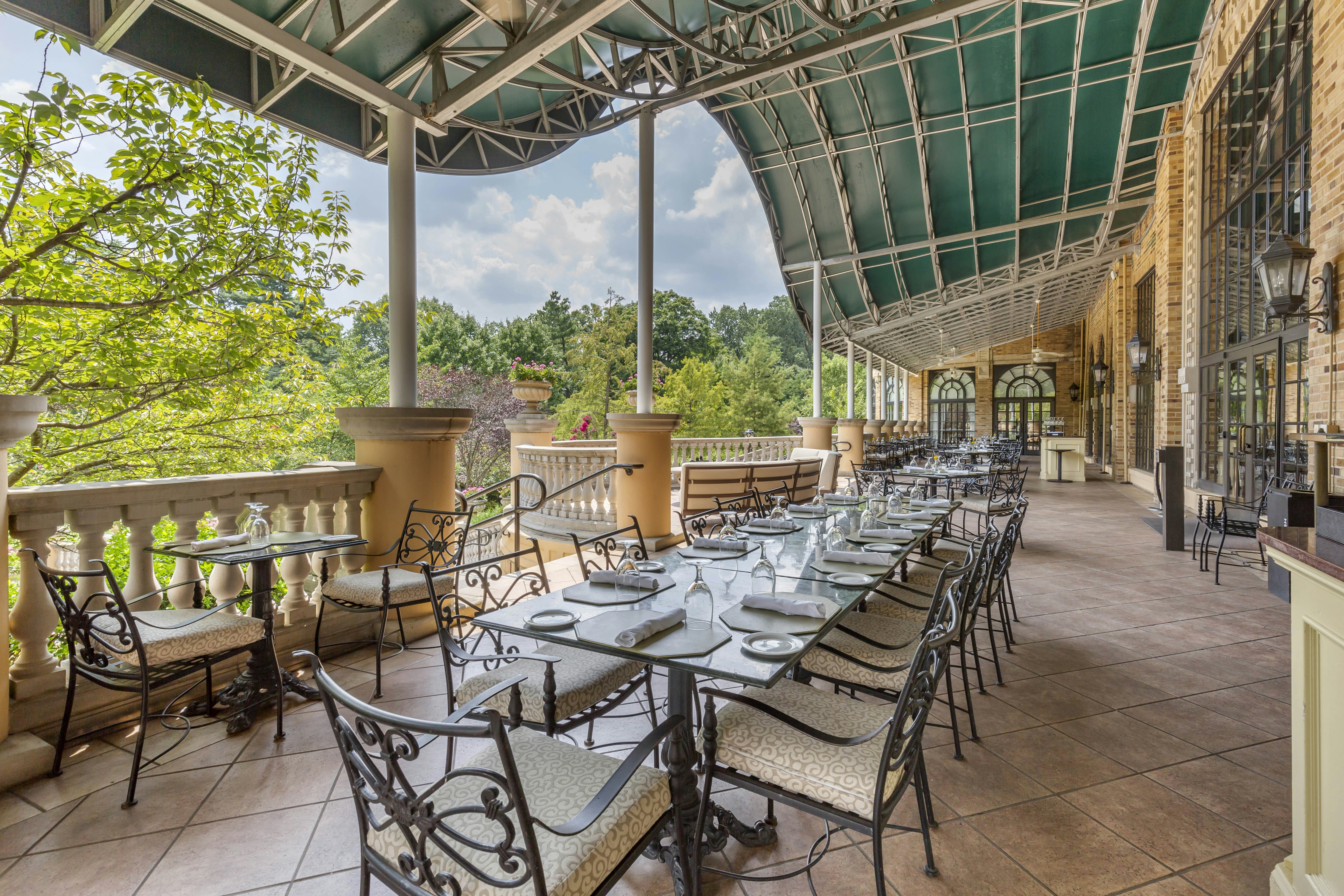 OMNI SHOREHAM HOTEL 58/80