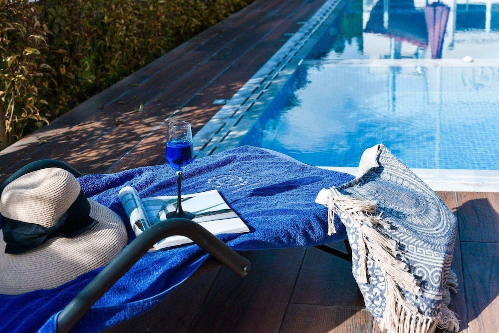 Acrotel Porto Brava Luxury Villas 35/65