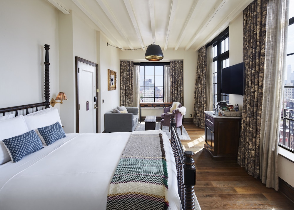 The Ludlow Hotel 38/56