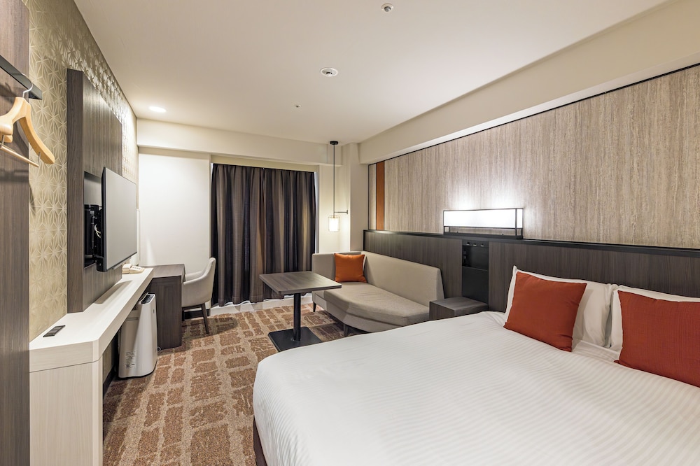 ROOM, DOUBLE BED, HIGH FLOOR