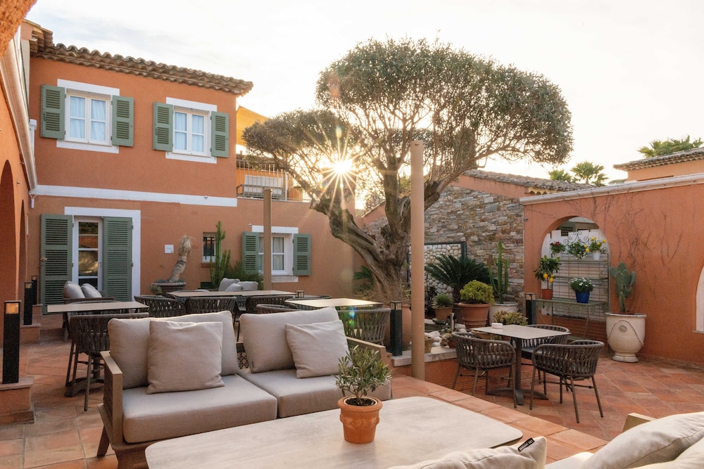 Hotel Le Mouillage 39/50