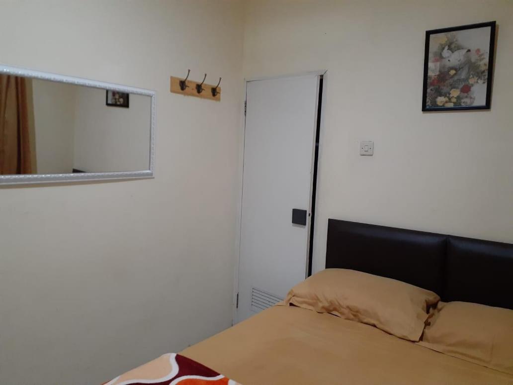 SPOT ON 3988 Kost Carmelia Baranangsiang Syariah 13/45