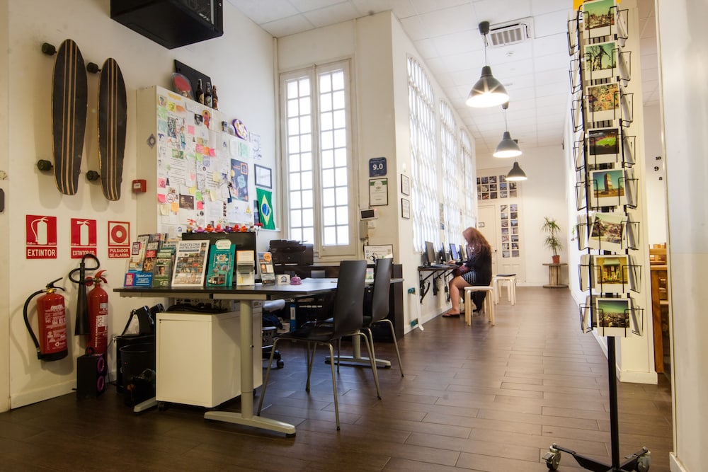 360 Hostel Barcelona Arts&Culture 47/59