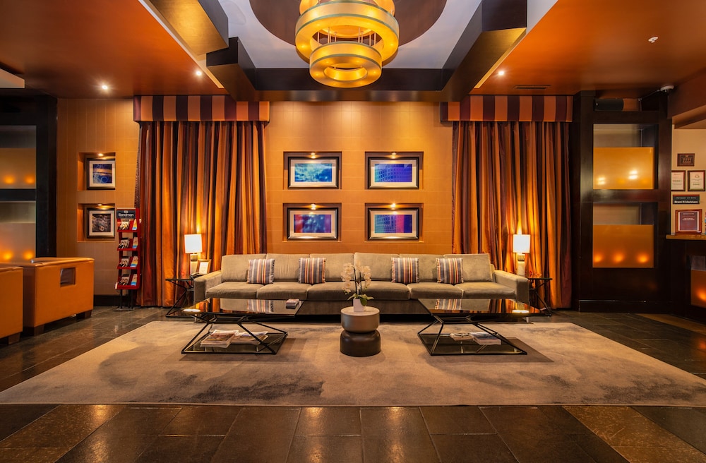 Sandman Suites Vancouver Davie Street 33/43