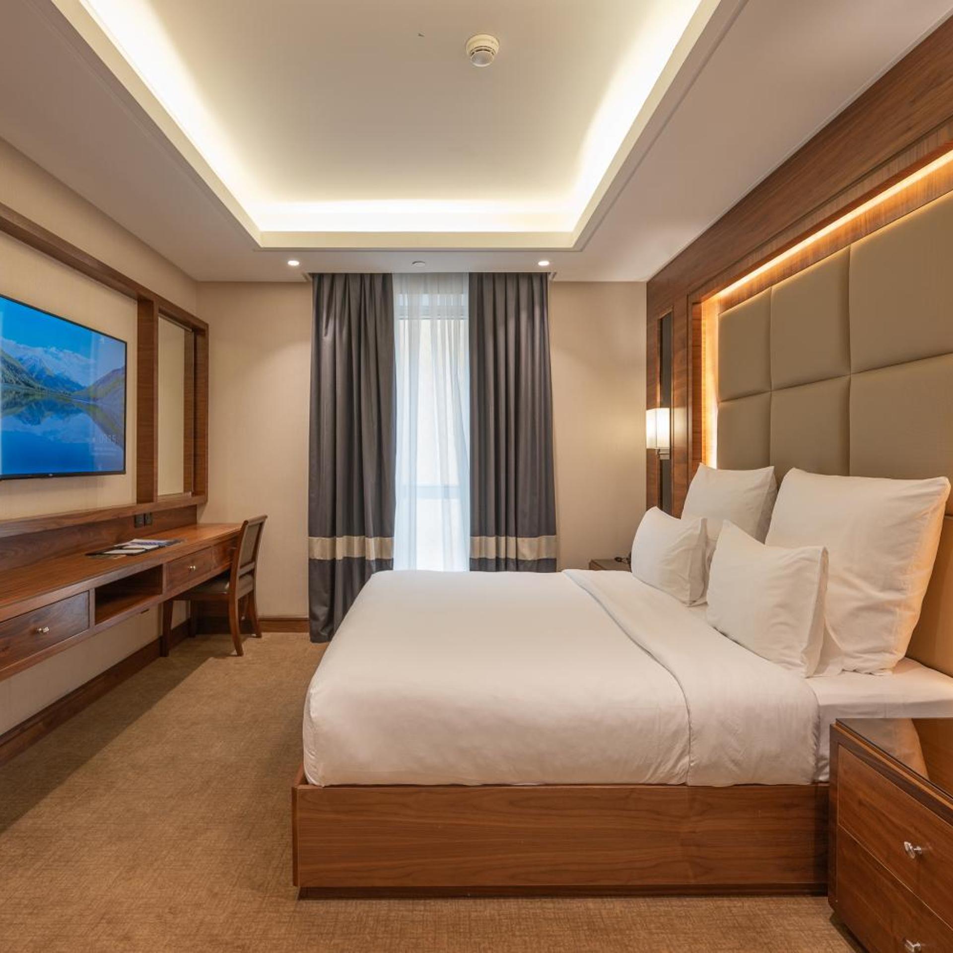 فندق ويك اند صاري(Weekend Hotel Sari) 17/80