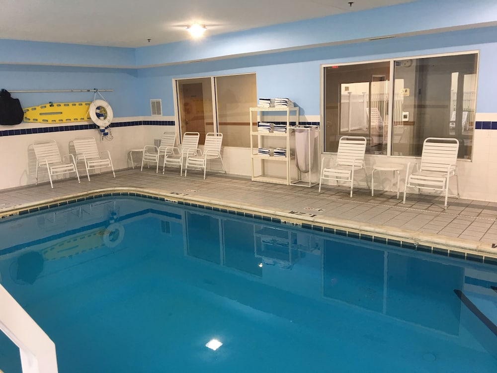 Quality Inn Kalamazoo near Wings Stadium 21/40