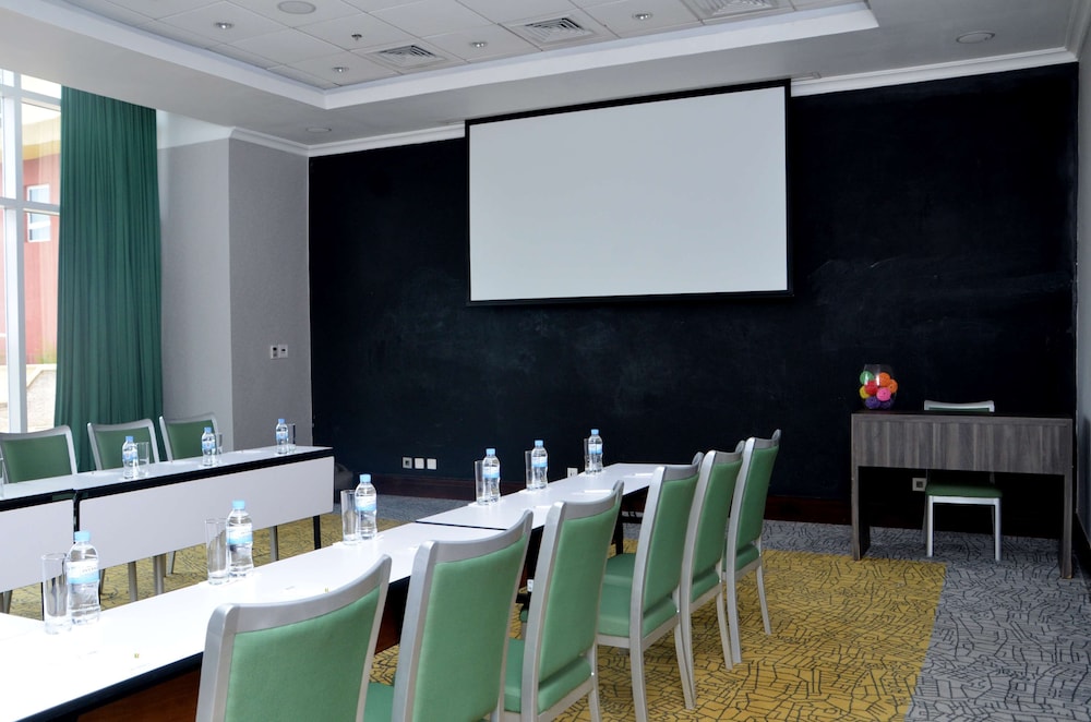 PARK INN BY RADISSON KIGALI 62/65