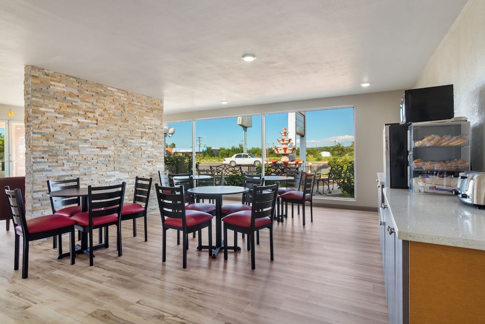 Baymont by Wyndham Socorro 34/38