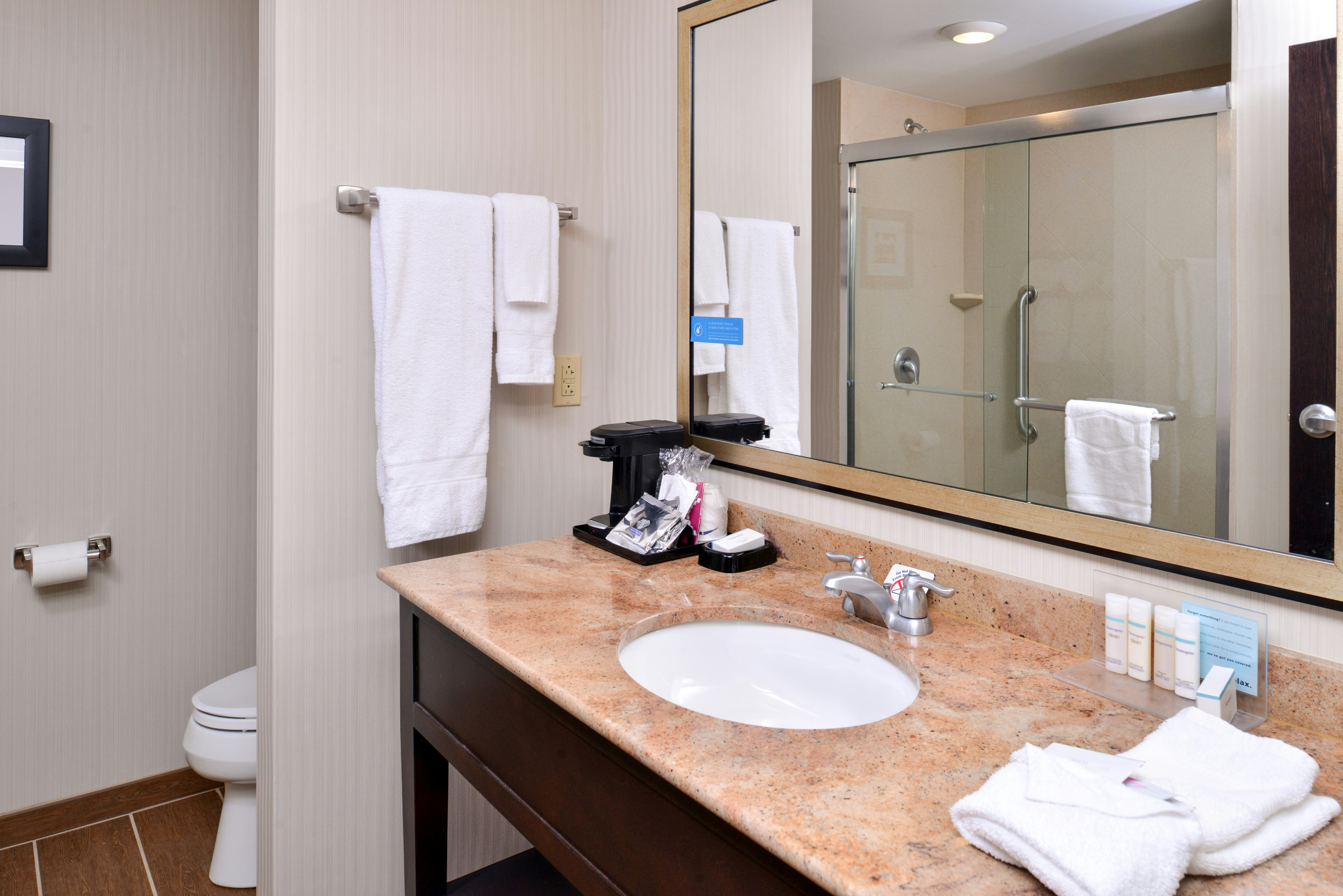 غرفة بسريرين كوين، Hampton Inn & Suites California University-Pittsburgh 7/9