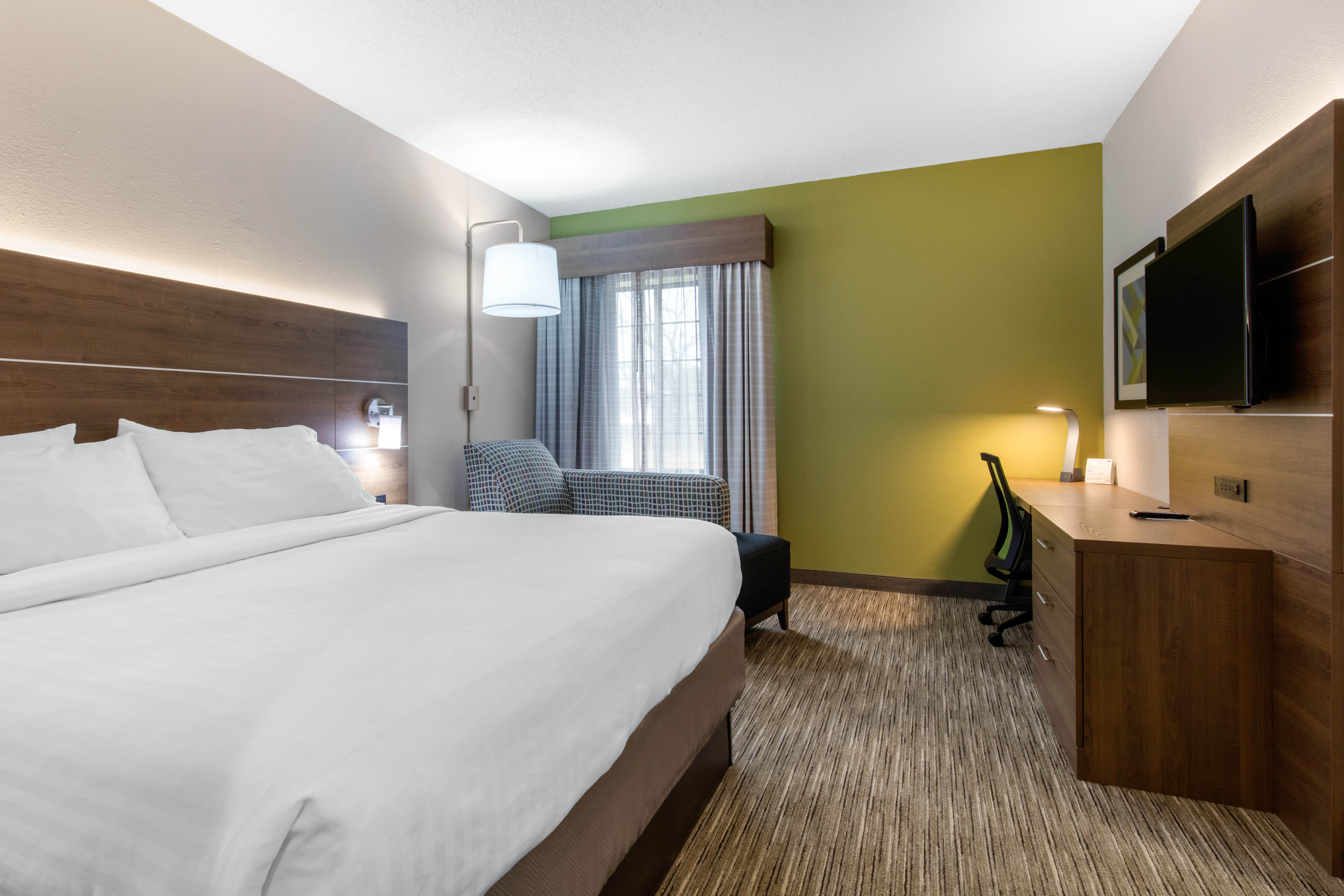 Holiday Inn Express Henderson N Evansville South 12/40