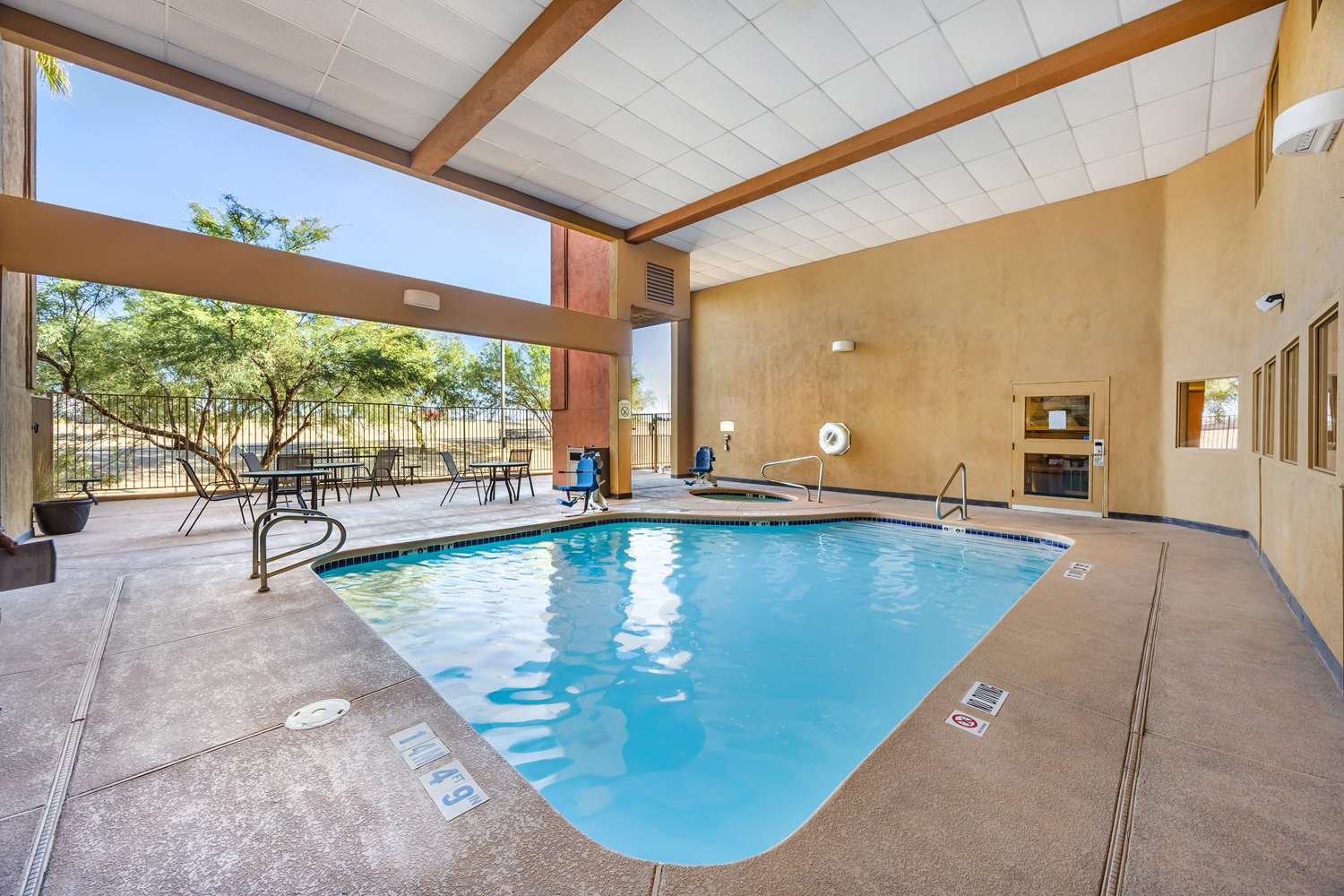 Best Western Plus North Las Vegas Inn & Suites 4/12