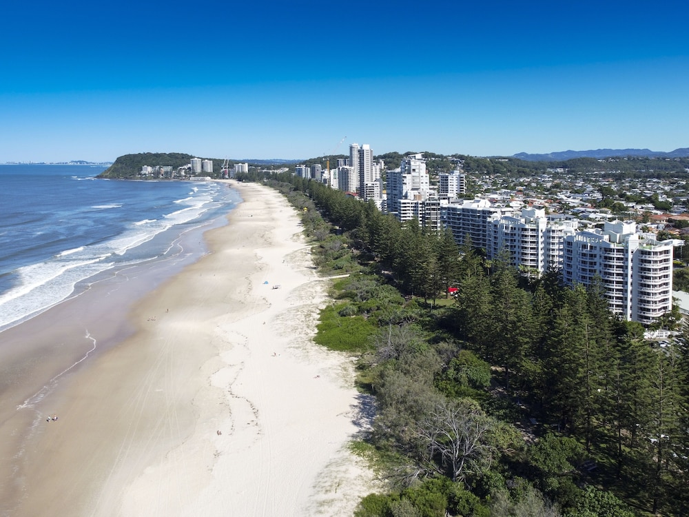 ULTIQA Burleigh Mediterranean Resort 63/65