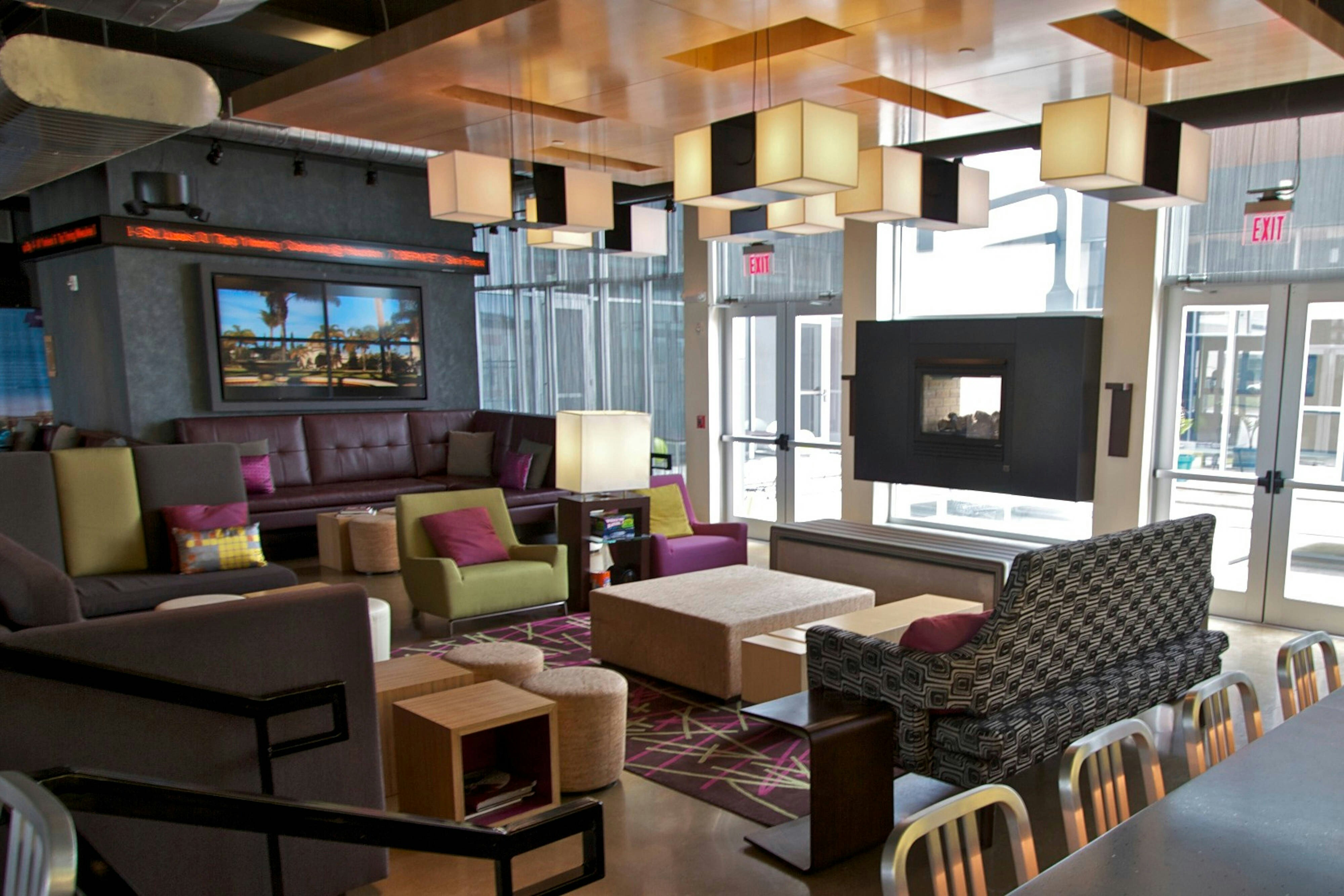 Aloft Tulsa 34/44