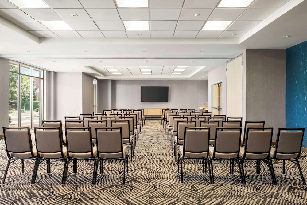 Hyatt Place Columbus/Polaris 26/37