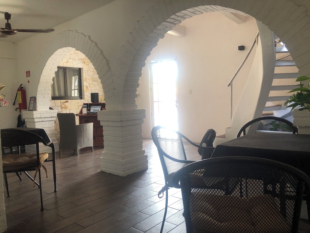 B And B Caribo Cozumel 23/50