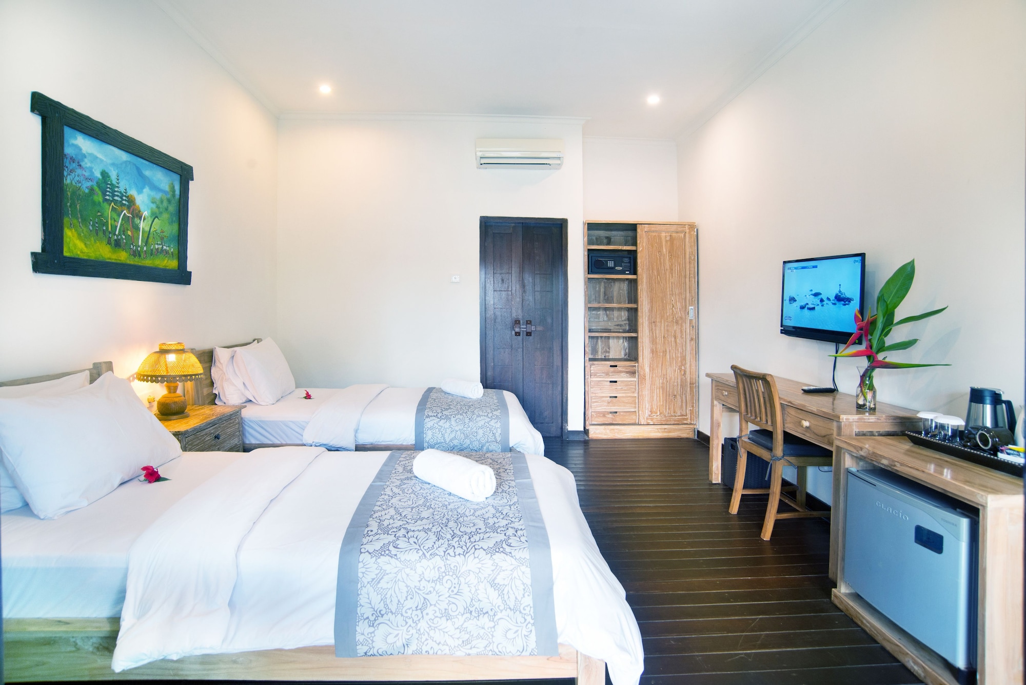 MODERN, SUPERIOR, DOUBLE OR TWIN BED